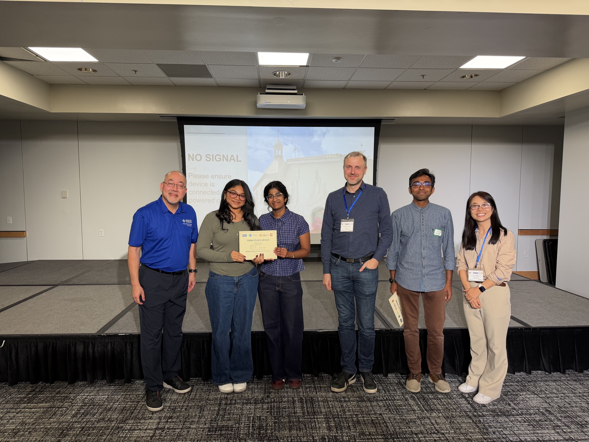 Hardware Track third-place team SafeCue